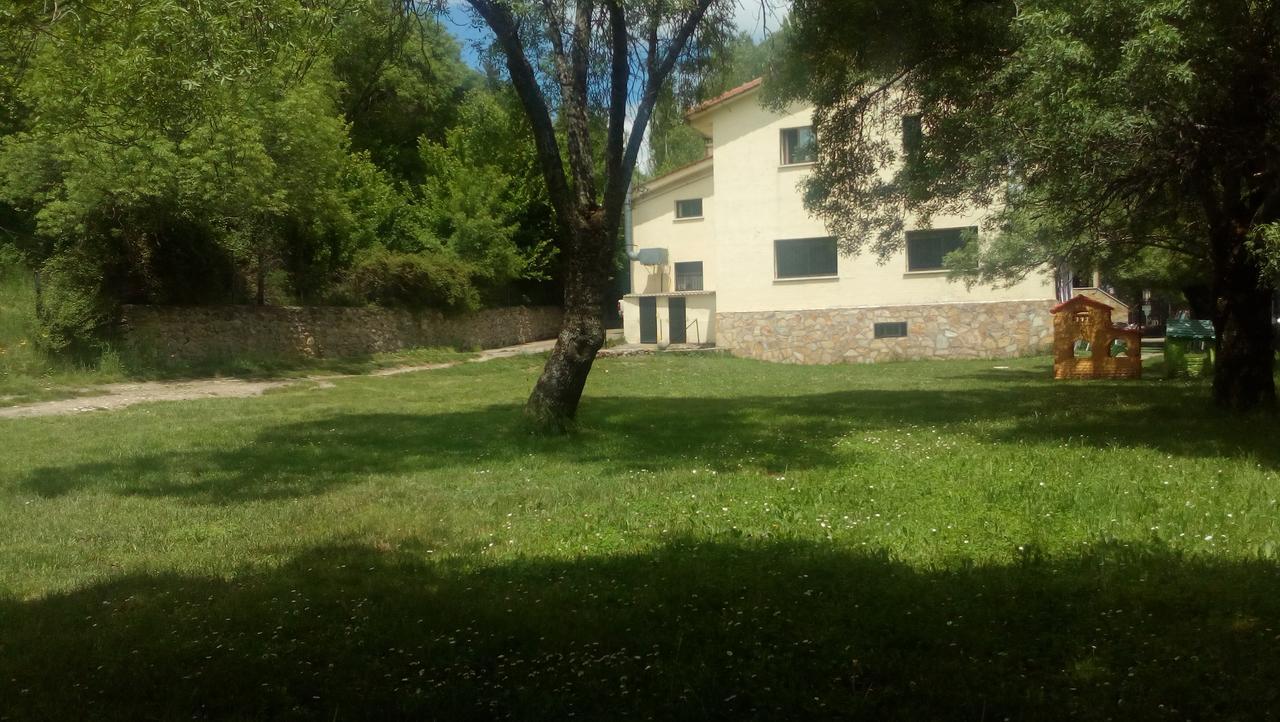 Hotel Rural Marcos Rascafria Bagian luar foto